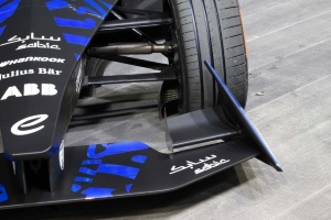GENBETA-SABIC-Front-Wing-Endplates_tcm1010-41439_w1024_n.jpg